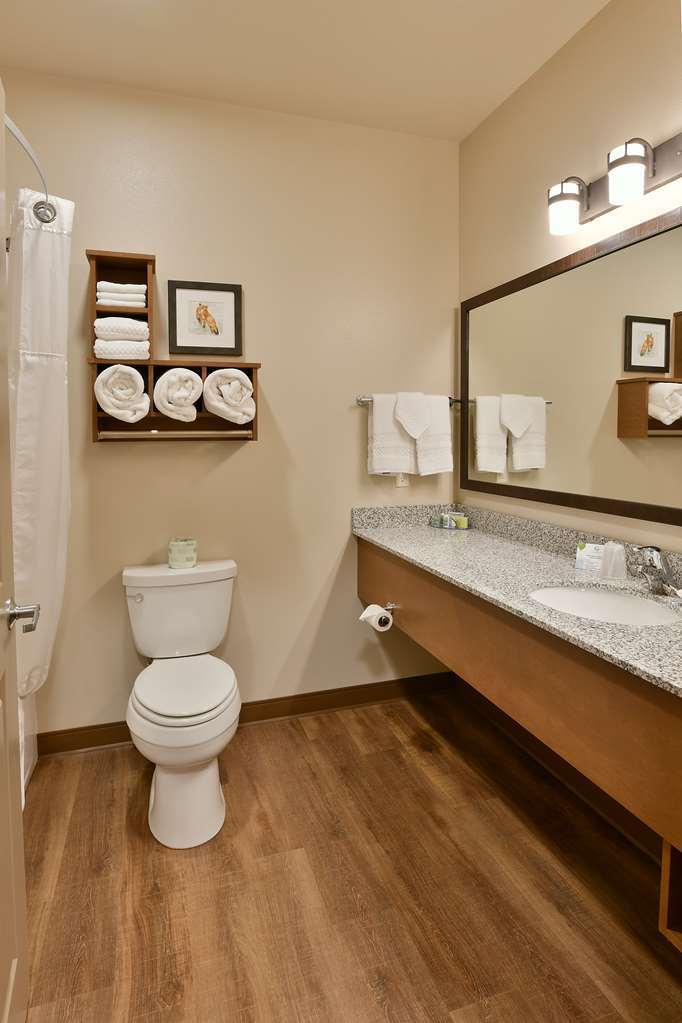 Grandstay Hotel & Suites Sisters Habitación foto